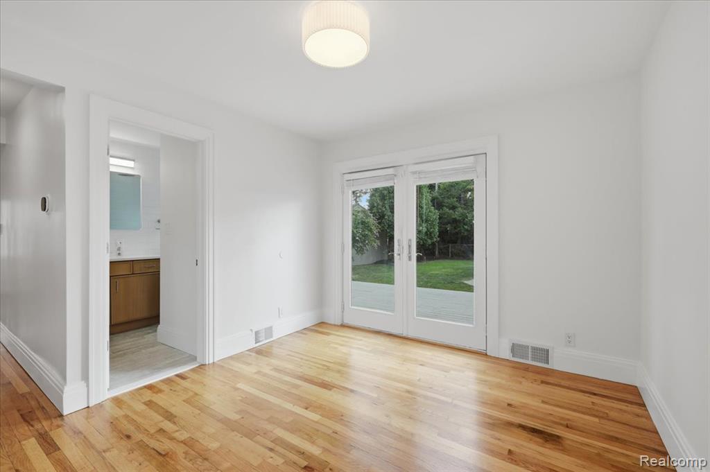 1872 Banbury Street Property Photo 20