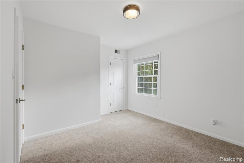1872 Banbury Street Property Photo 26