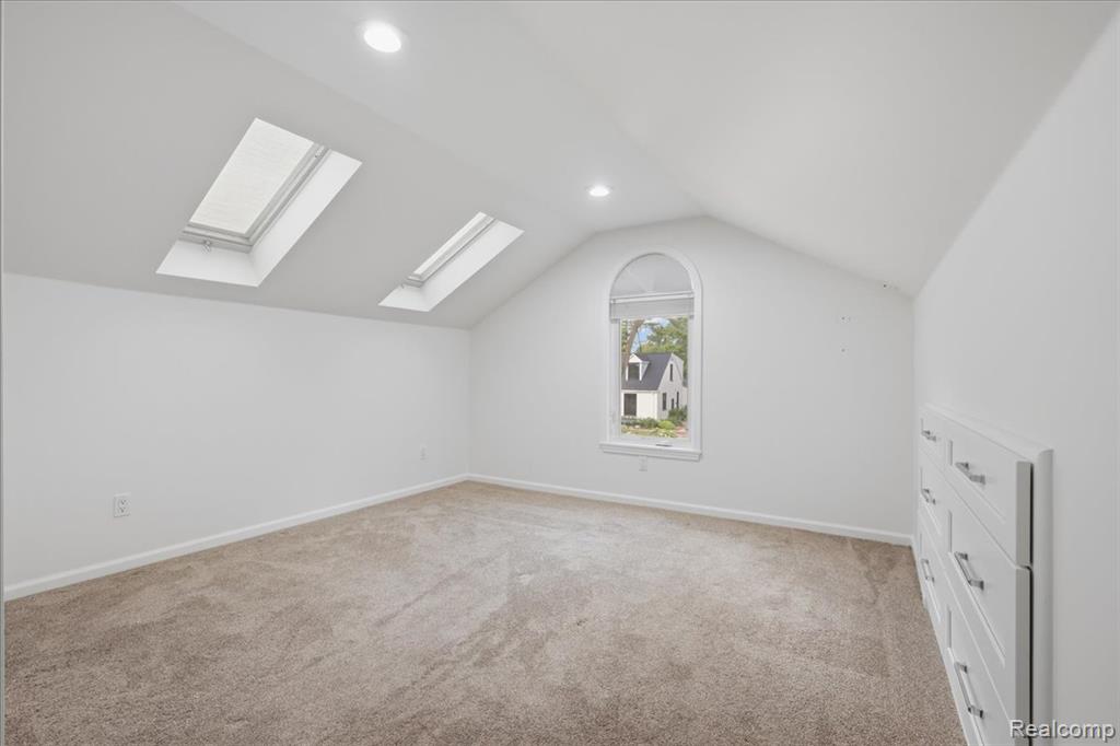 1872 Banbury Street Property Photo 28