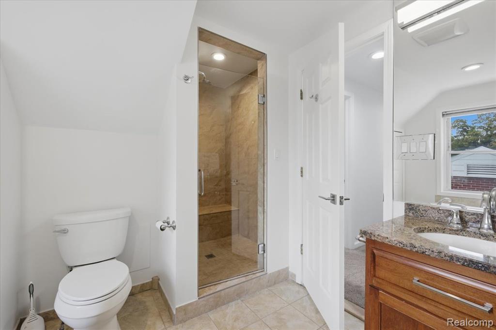 1872 Banbury Street Property Photo 32