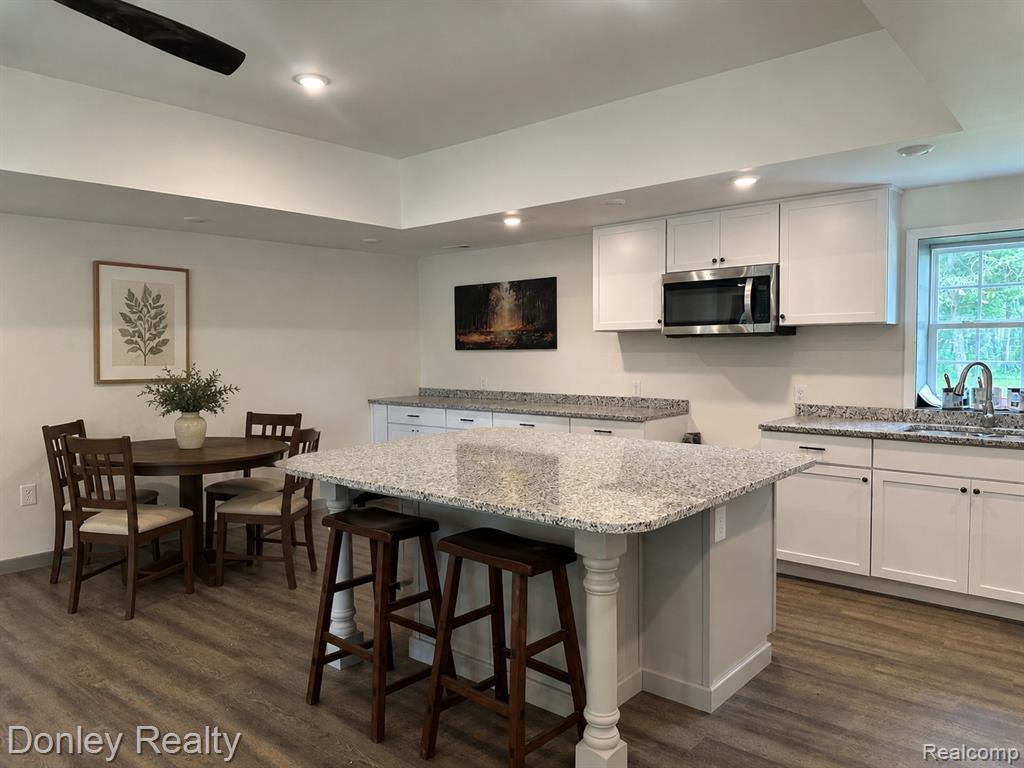 2840 Fenner Street Property Photo 6