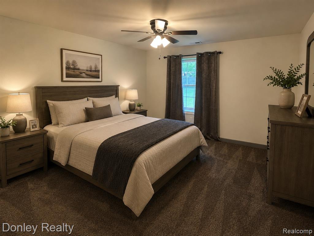 2840 Fenner Street Property Photo 14
