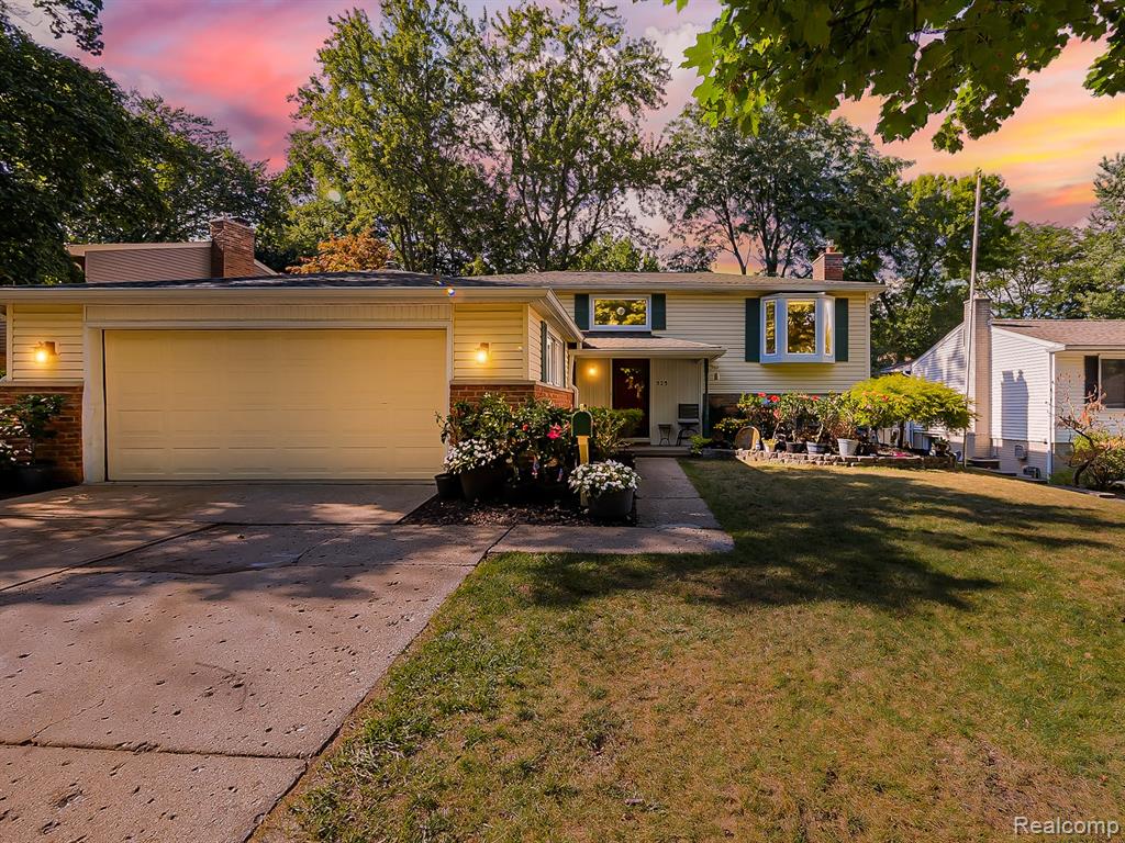 525 Langfield Street Property Photo 1