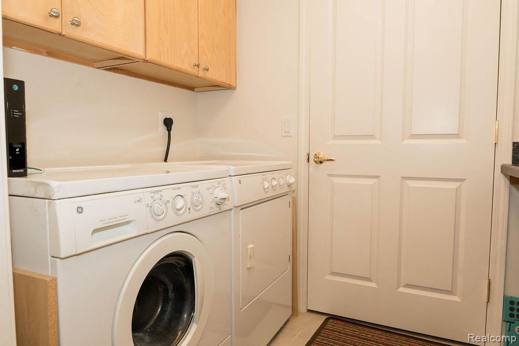 807 Asa Gray Drive Property Photo 20
