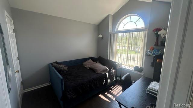32400 Gateway Drive Property Photo 10