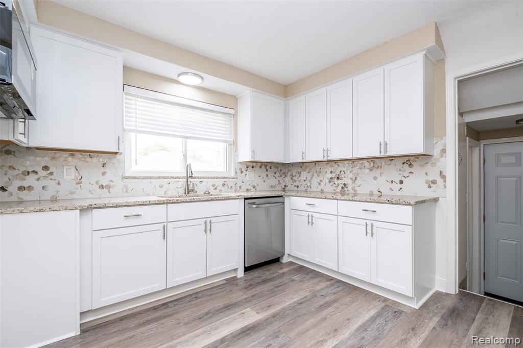 18259 Spring Court Property Photo 18