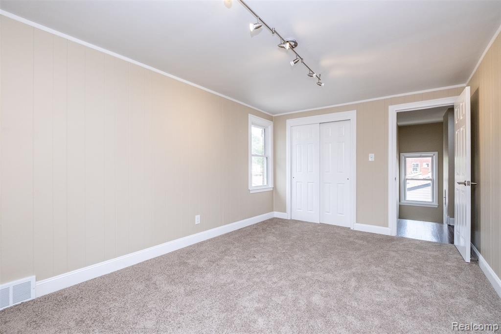 18259 Spring Court Property Photo 29