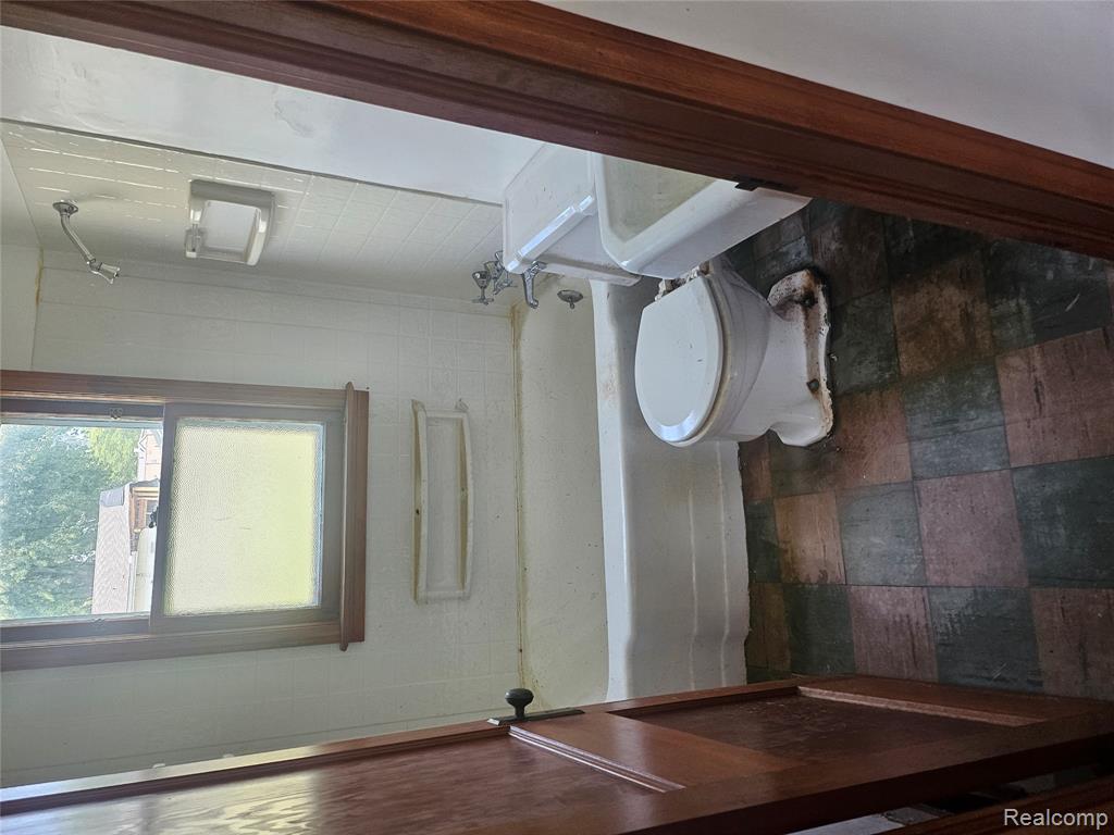 32703 Sutton Road Property Photo 5