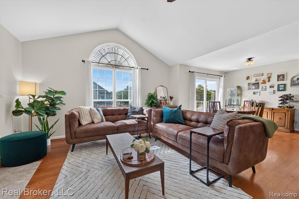 51747 Adler Park Drive Property Photo 7