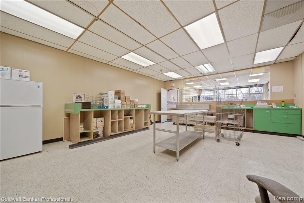 14710 Plymouth Road Property Photo 45