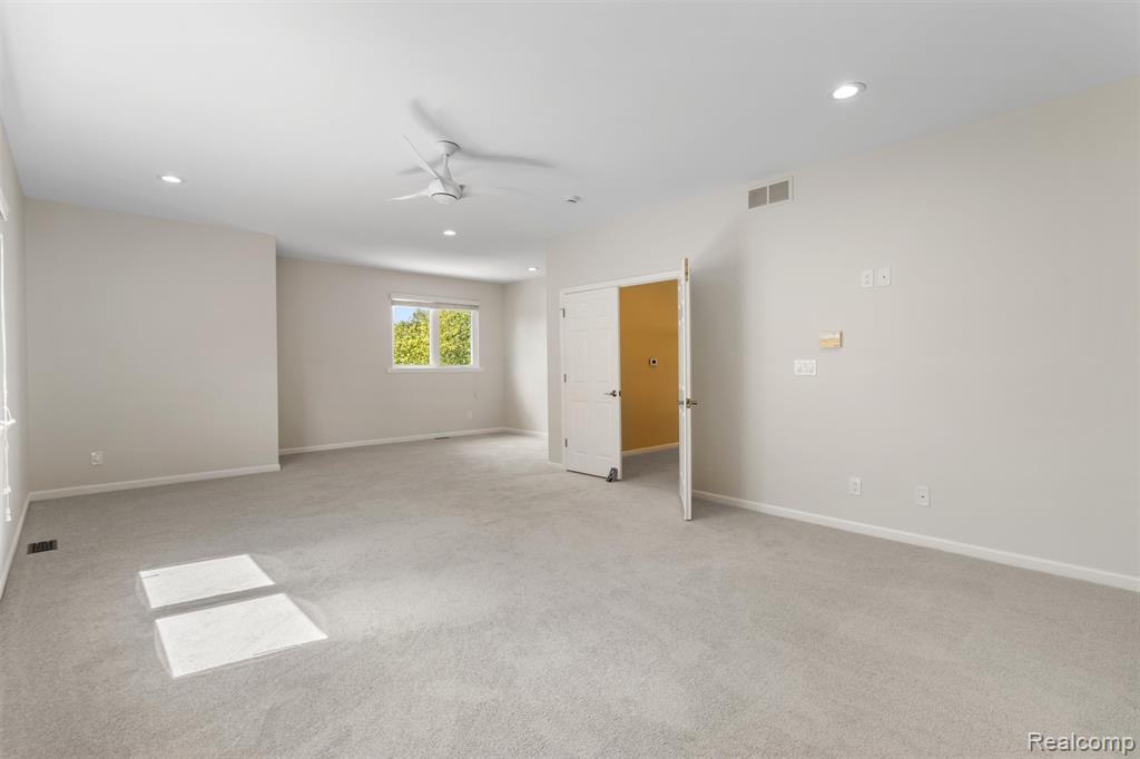5593 Warrenshire Drive Property Photo 28