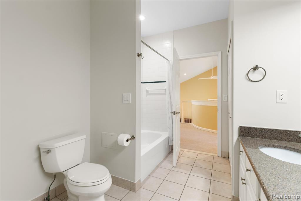 5593 Warrenshire Drive Property Photo 40