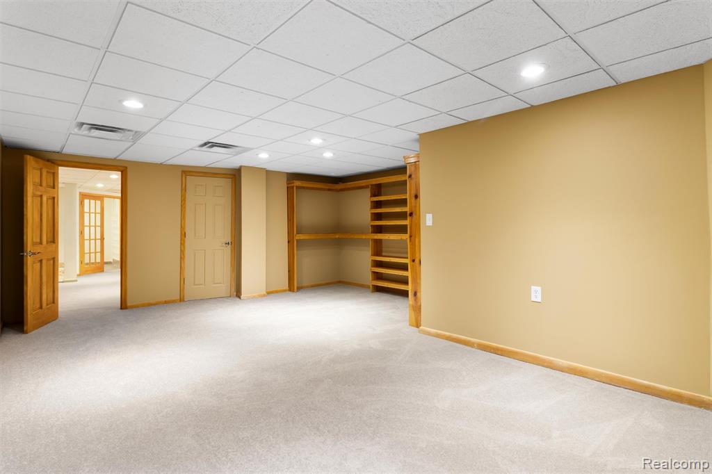 5593 Warrenshire Drive Property Photo 56