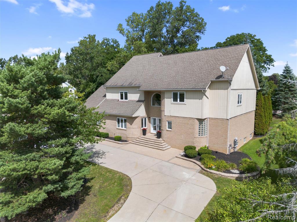5593 Warrenshire Drive Property Photo 71
