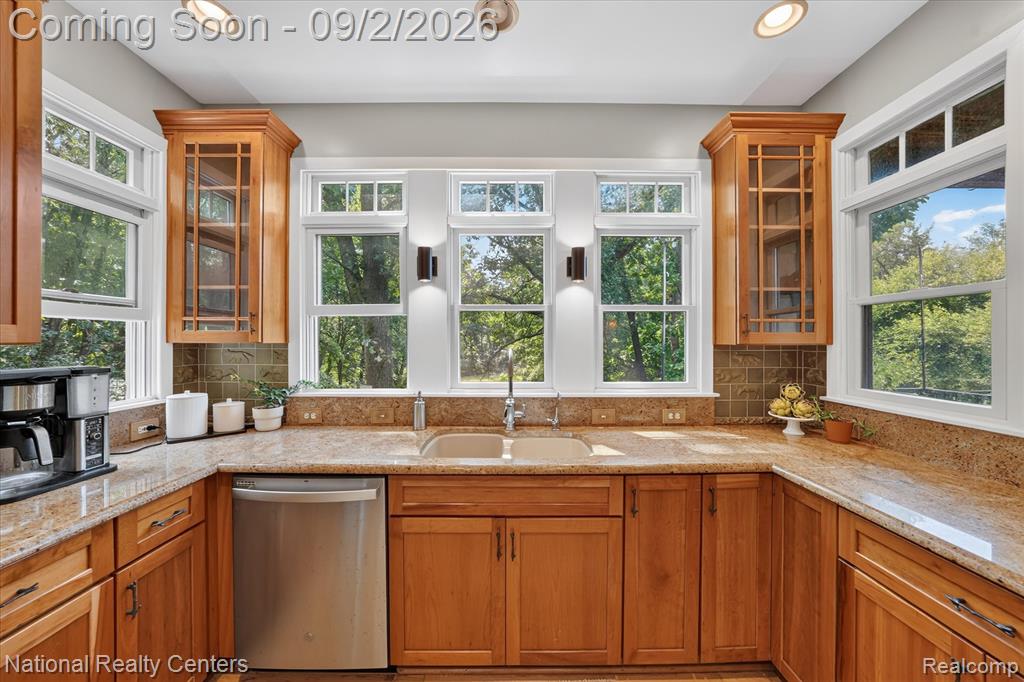 15771 Cavanaugh Lake Road Property Photo 7