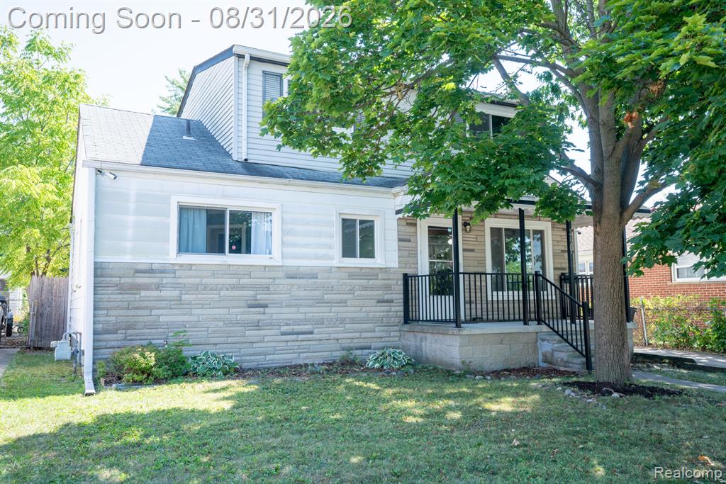 17157 Matthews Street Property Photo 2
