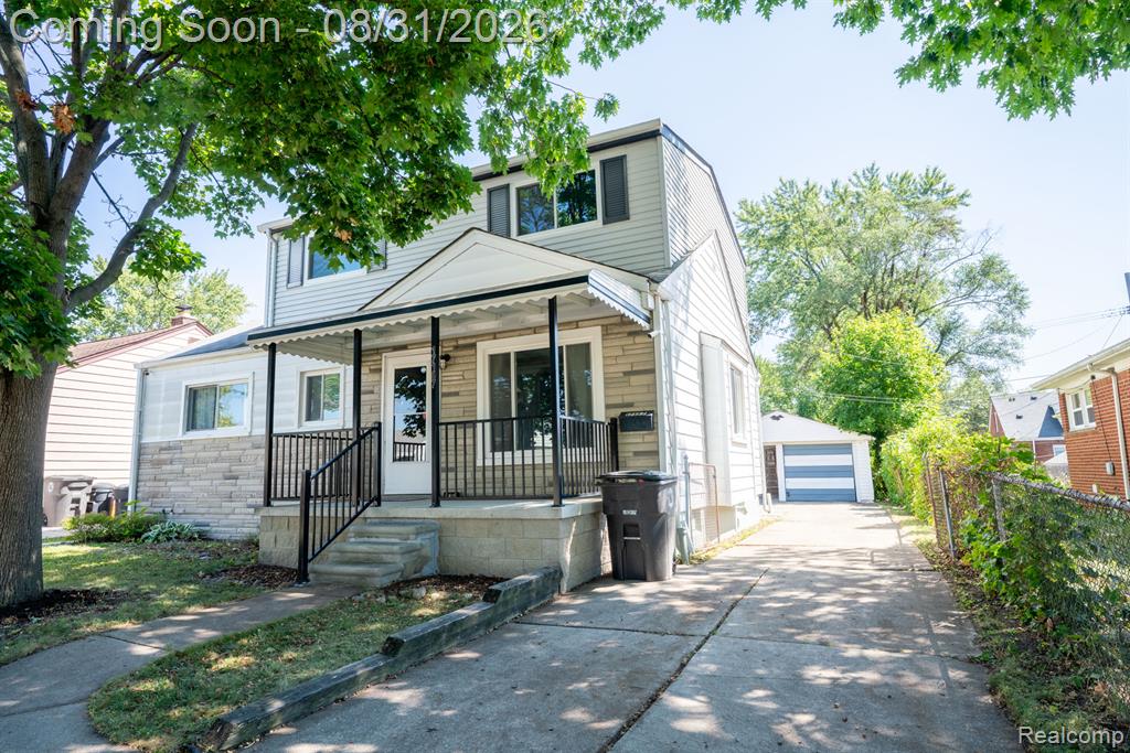 17157 Matthews Street Property Photo 3