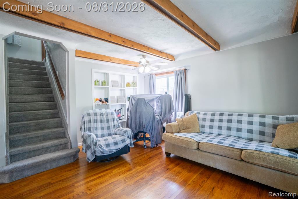 17157 Matthews Street Property Photo 4