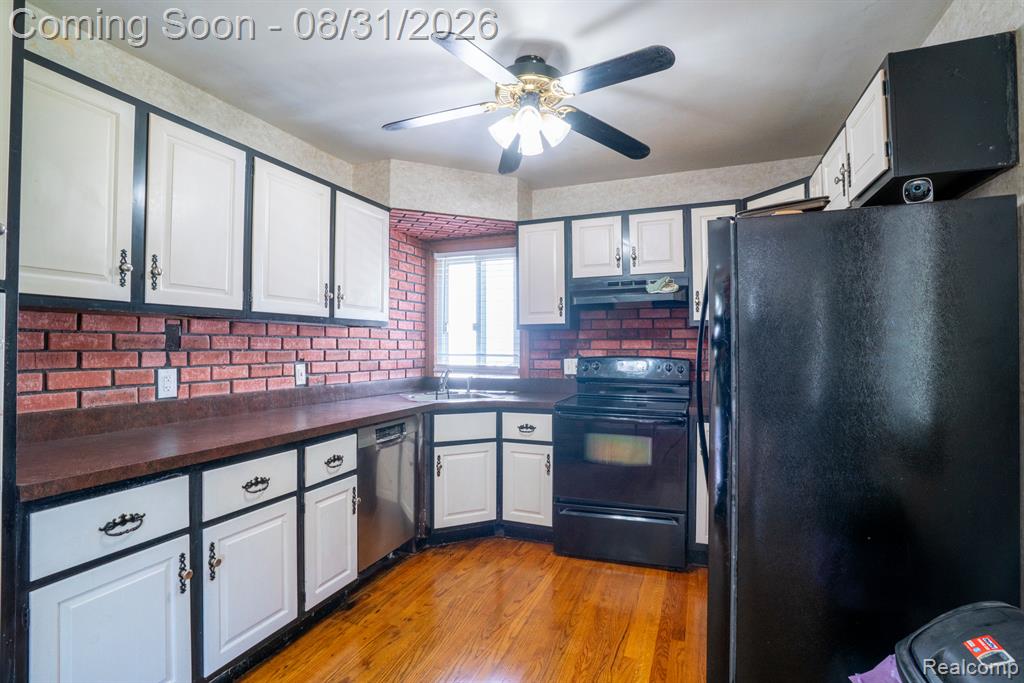 17157 Matthews Street Property Photo 8
