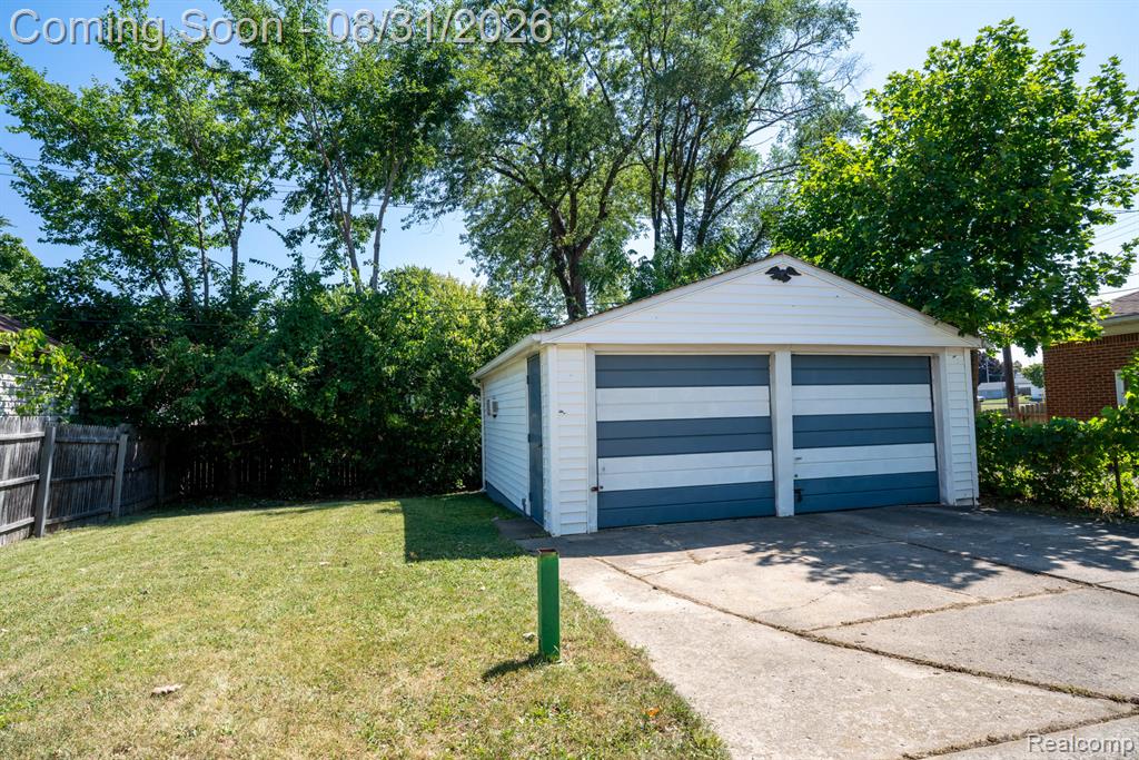 17157 Matthews Street Property Photo 23