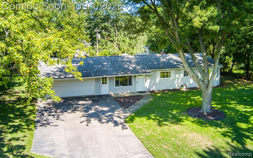 4600 Independence Drive Property Photo 1
