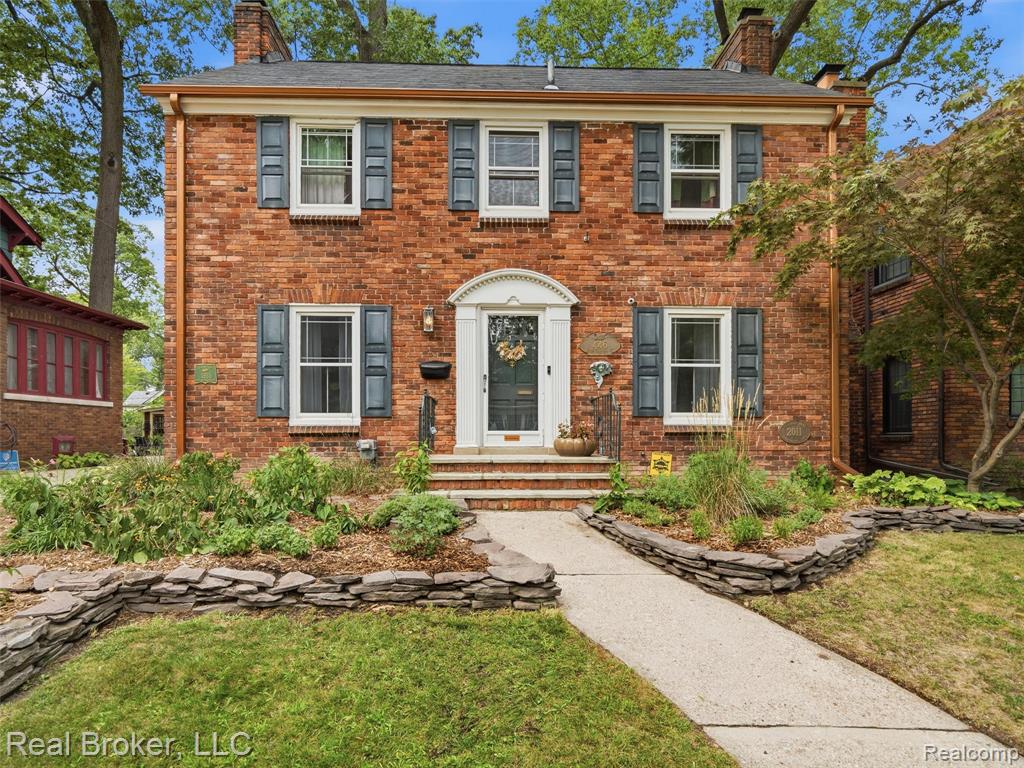 446 W Drayton Street Property Photo 2