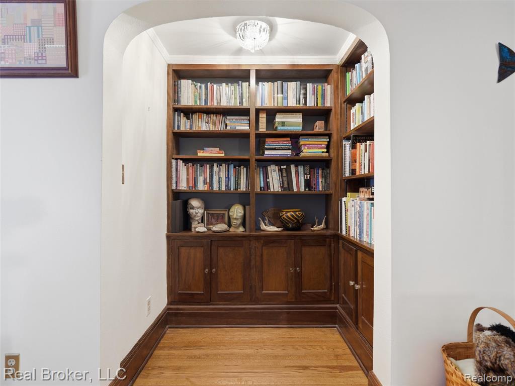 446 W Drayton Street Property Photo 14