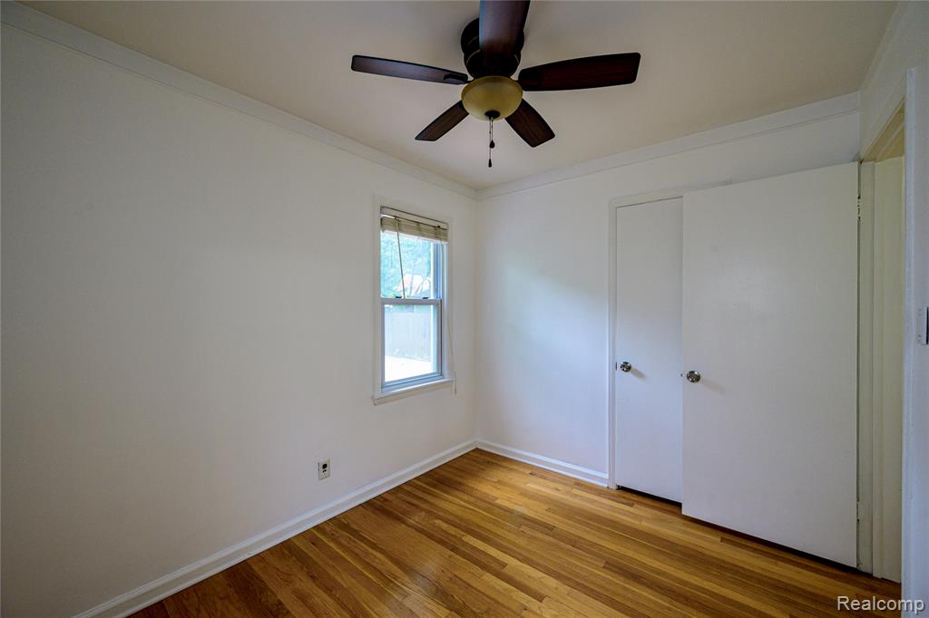 505 S Minerva Avenue Property Photo 11