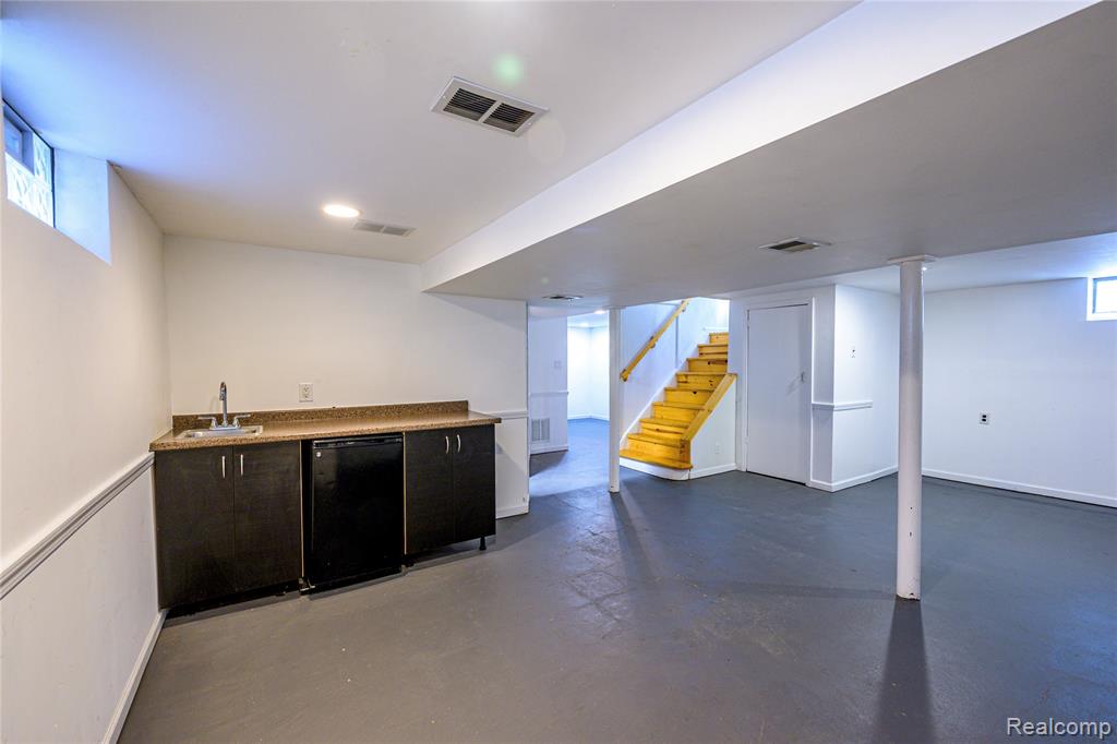 505 S Minerva Avenue Property Photo 22