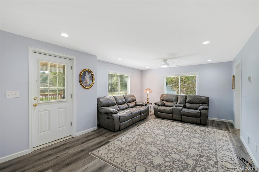 3363 E Pierson Road Property Photo 6
