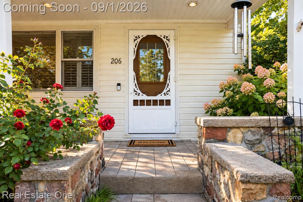 206 Broadway Property Photo 2