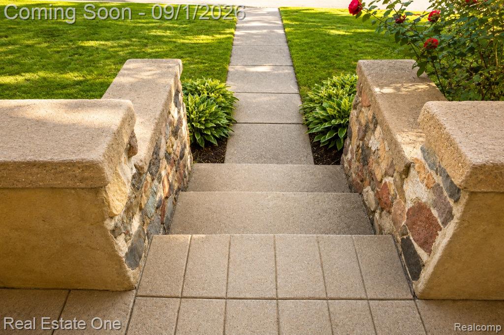 206 Broadway Property Photo 4