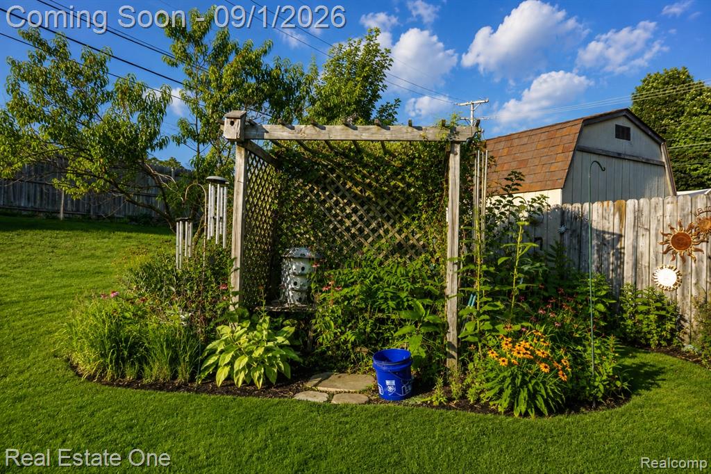 206 Broadway Property Photo 19