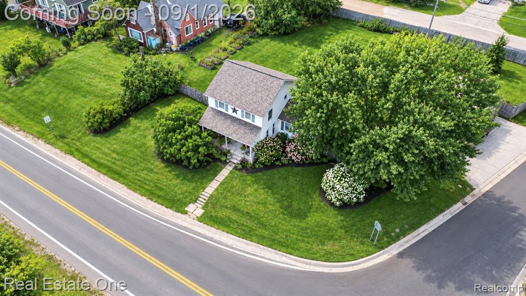 206 Broadway Property Photo 31