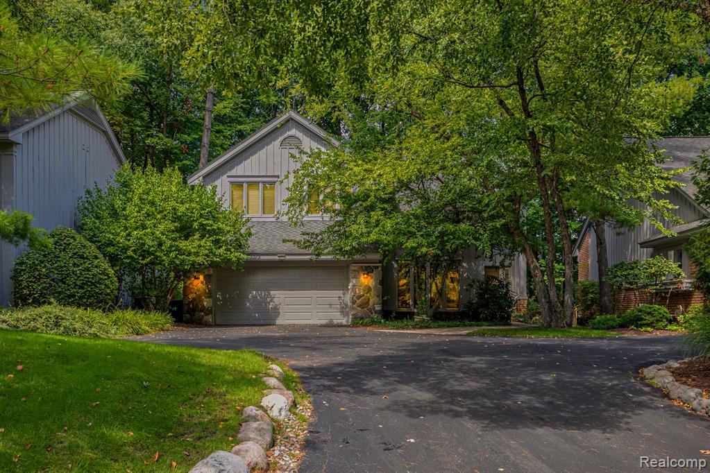 4901 Fairway Ridge Circle Property Photo 1
