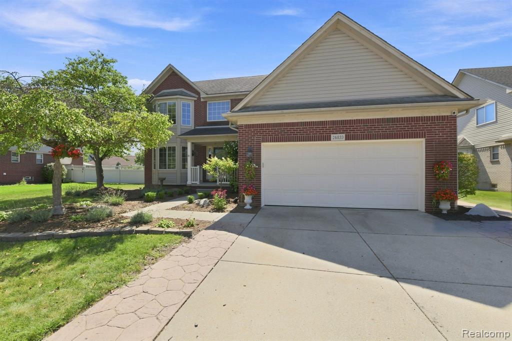 26833 Arcadia Drive Property Photo 2