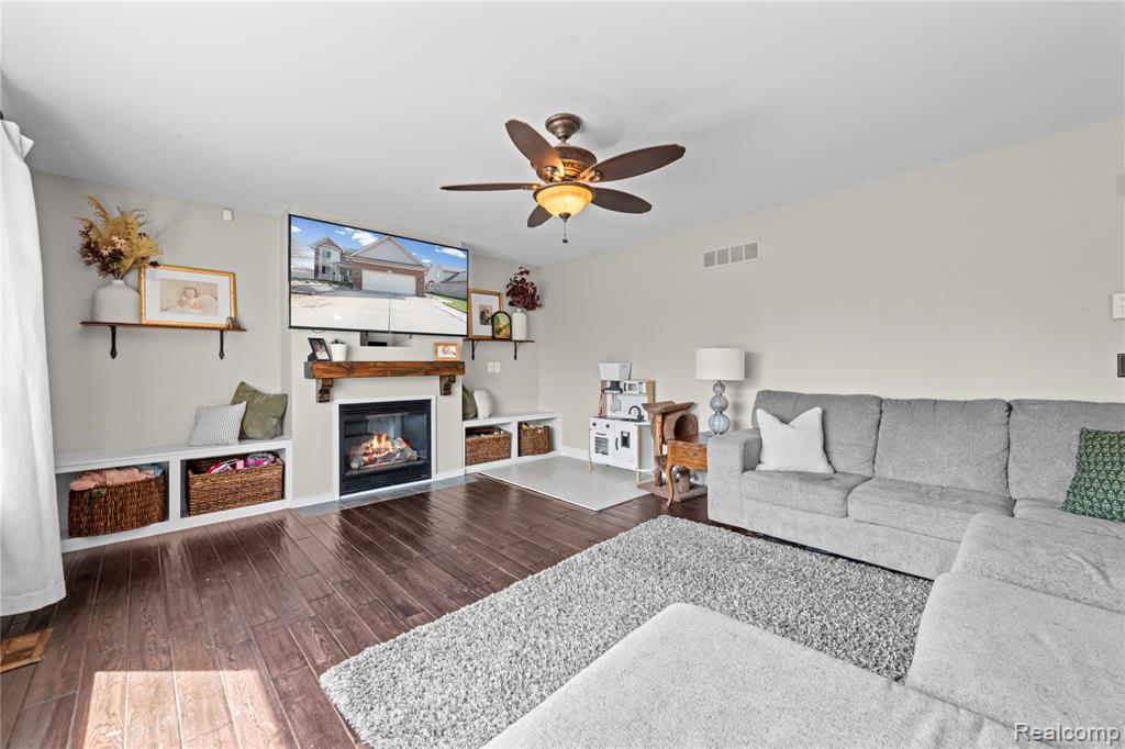 26833 Arcadia Drive Property Photo 8