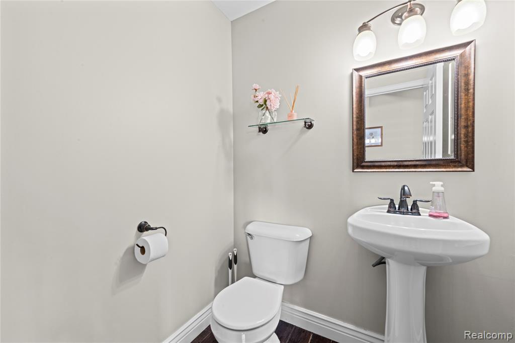 26833 Arcadia Drive Property Photo 16