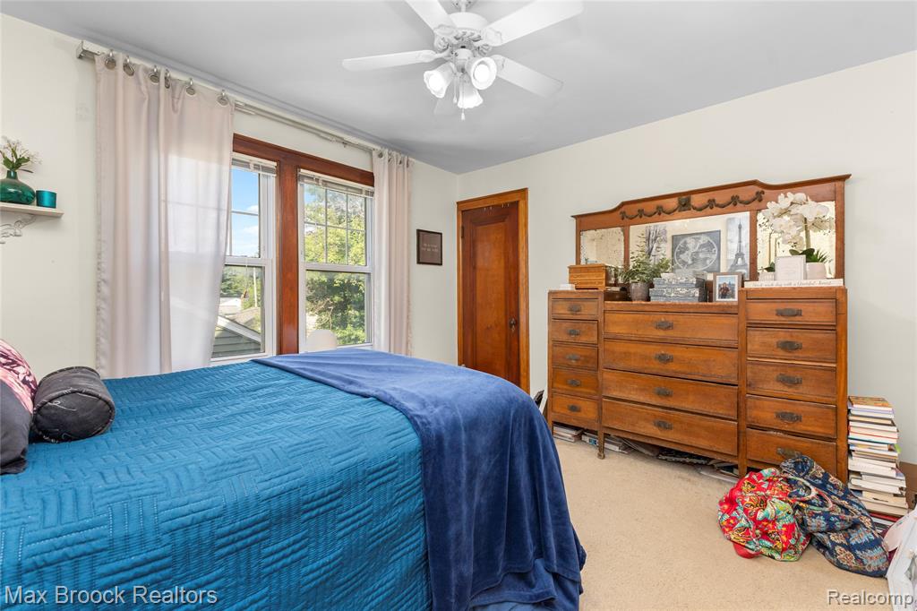 2222 Montroyal Avenue Property Photo 27