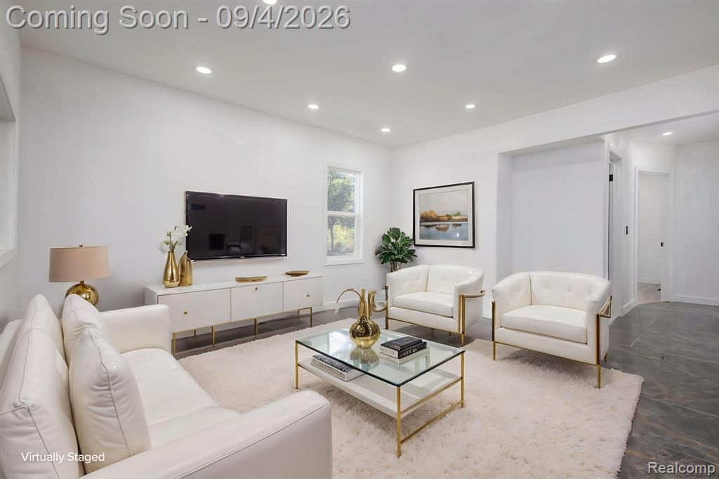 8076 Stahelin Avenue Property Photo 4