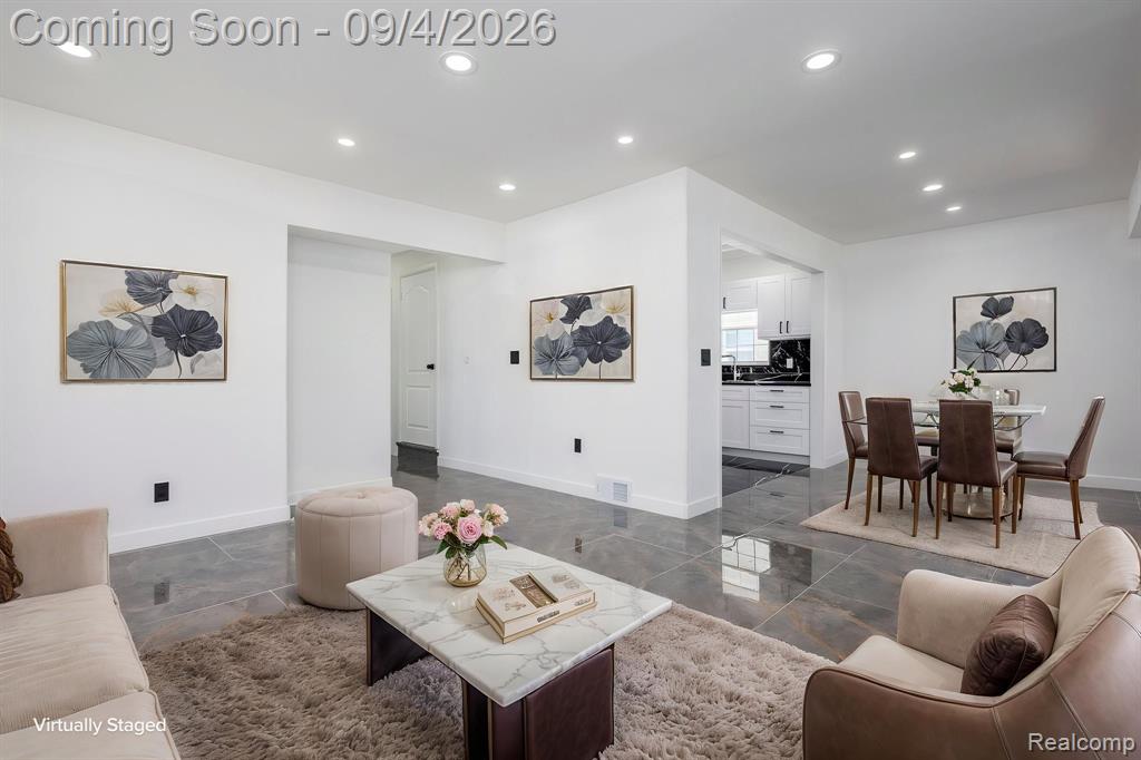 8076 Stahelin Avenue Property Photo 8