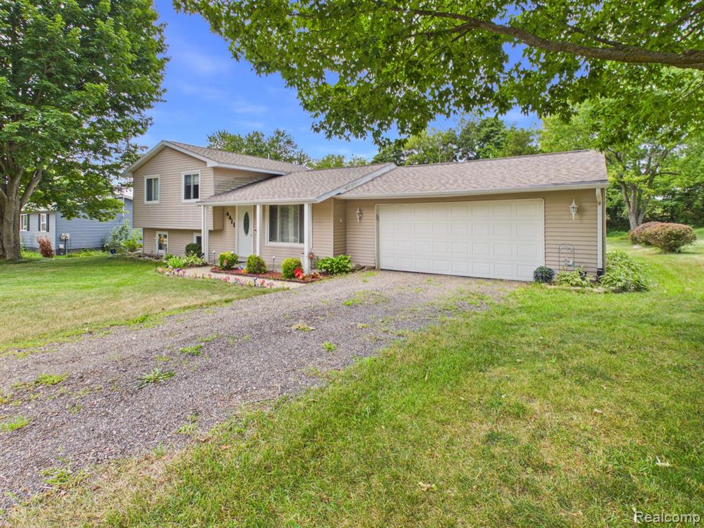 4411 Huckleberry Circle Property Photo 3