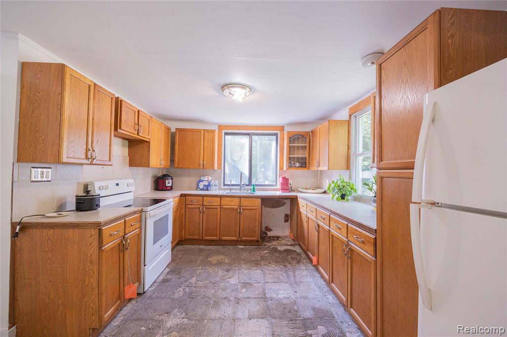 24224 Sumpter Road Property Photo 17
