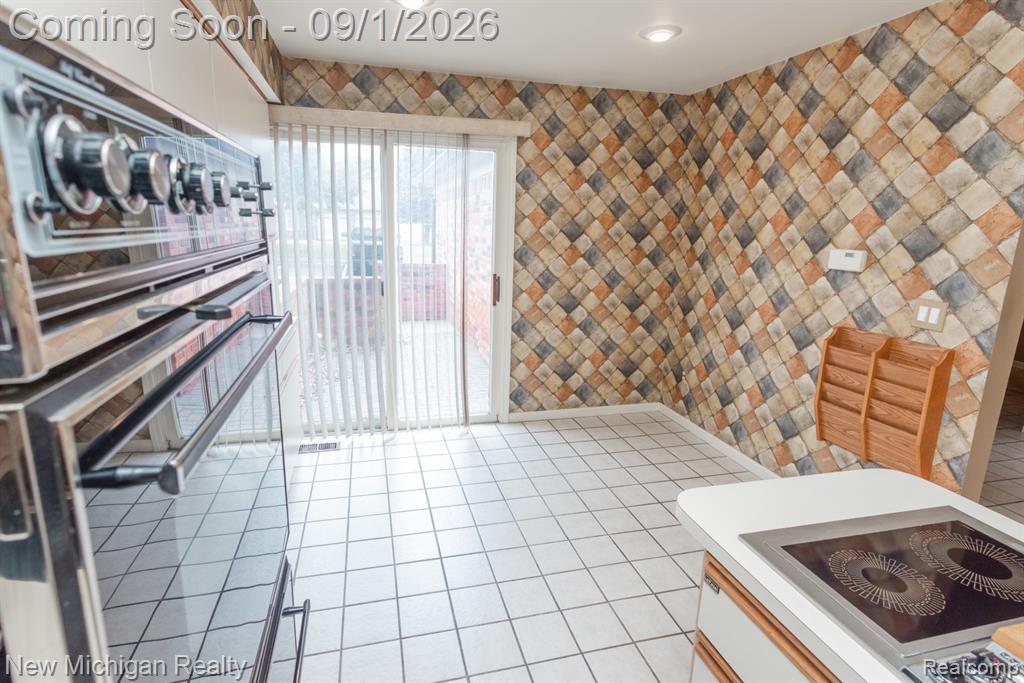 49355 Marquette Court Property Photo 11