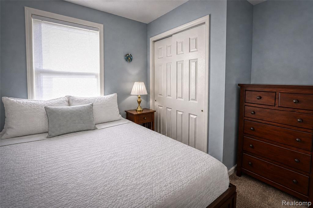7122 Ben Franklin Drive Property Photo 13