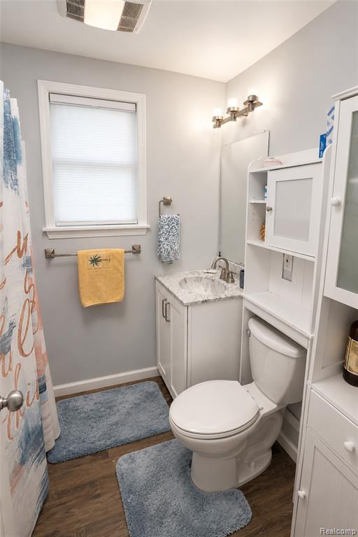 7122 Ben Franklin Drive Property Photo 18