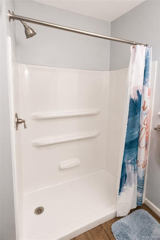 7122 Ben Franklin Drive Property Photo 19