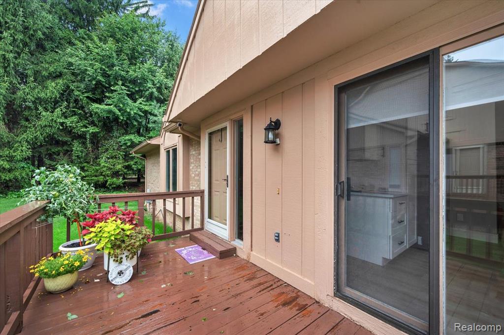 22300 River Ridge Trail Property Photo 6