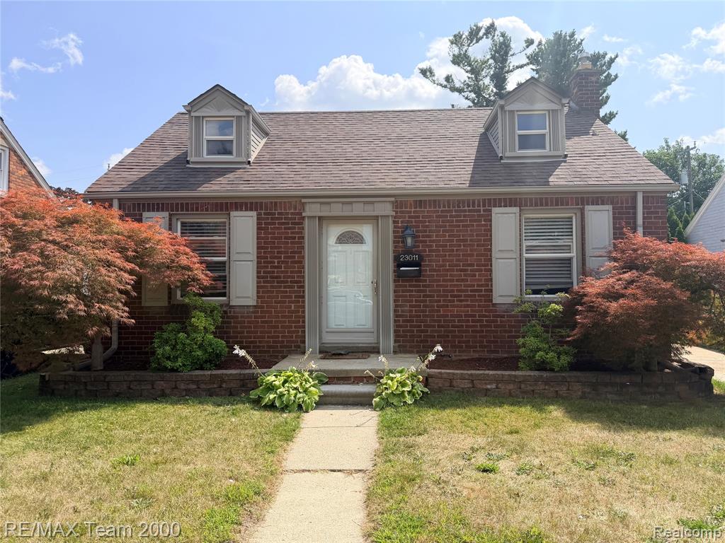 23011 Oak Street Property Photo 1