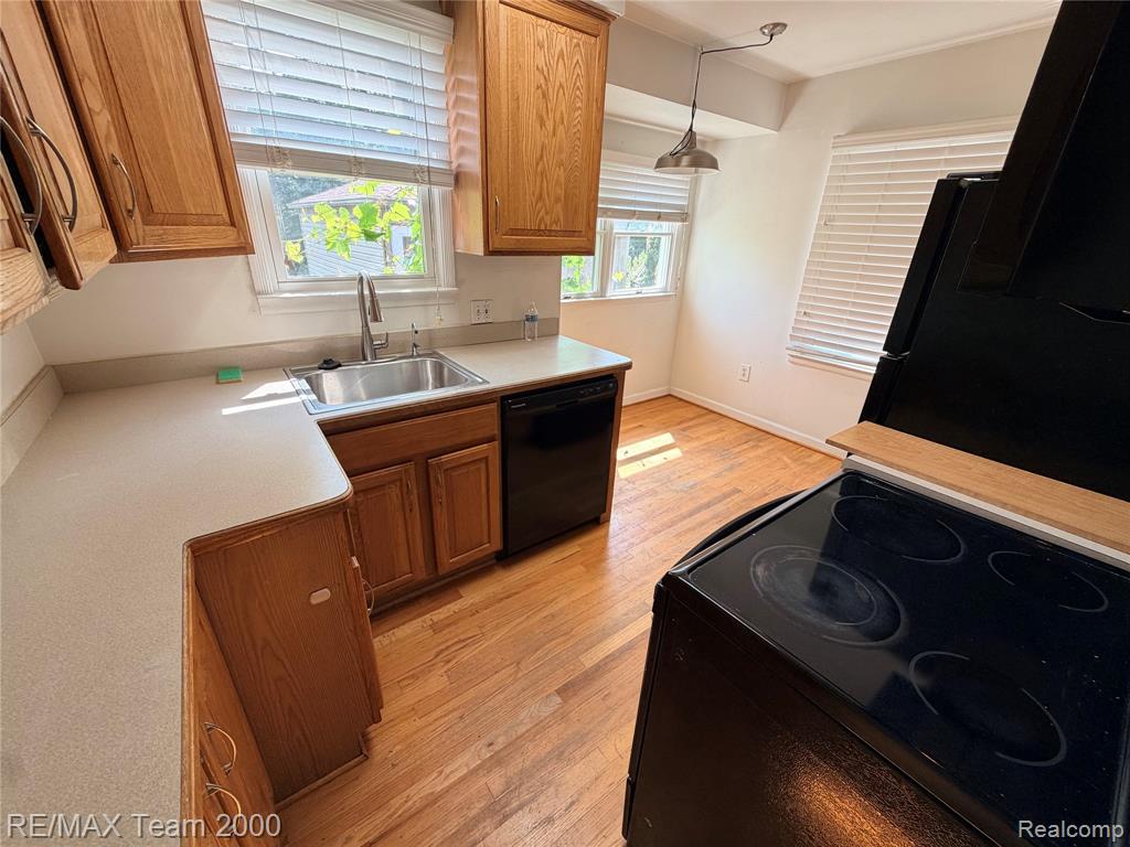 23011 Oak Street Property Photo 2